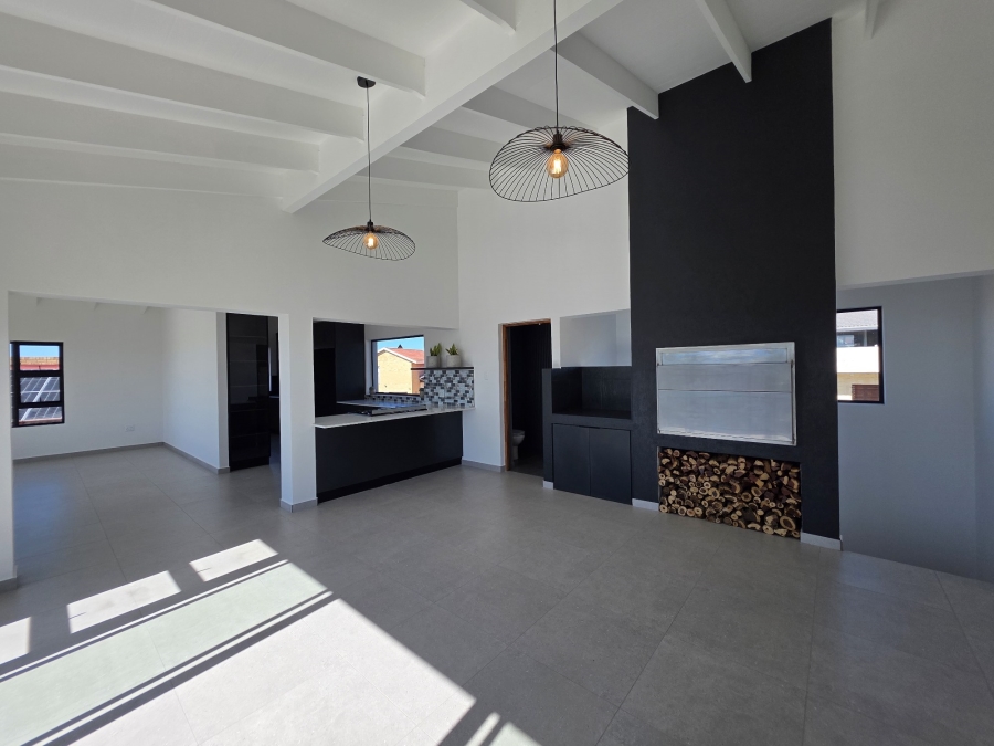 3 Bedroom Property for Sale in Wavecrest Eastern Cape